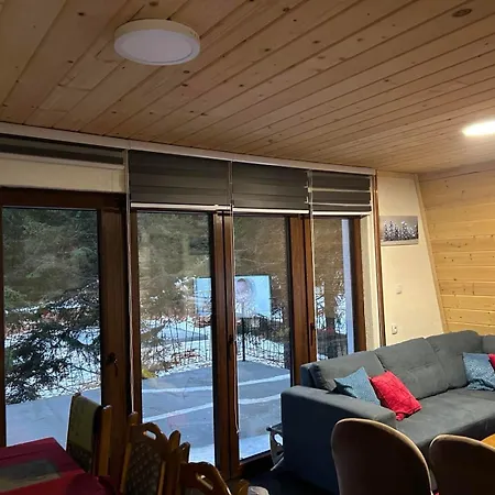 펜션 Vikendice Jahorinska Dvorista 1 *