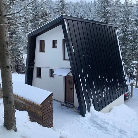 Vikendice Jahorinska Dvorista 1 別荘 *